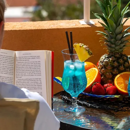 Bluesky Deluxe Free Parking דוברובניק