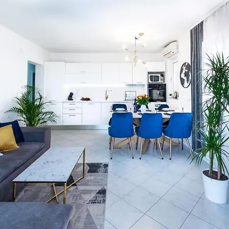 דירה Bluesky Deluxe Free Parking דוברובניק