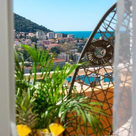 Bluesky Deluxe Free Parking Апартаменты *