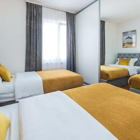 Bluesky Deluxe Free Parking Апартаменты