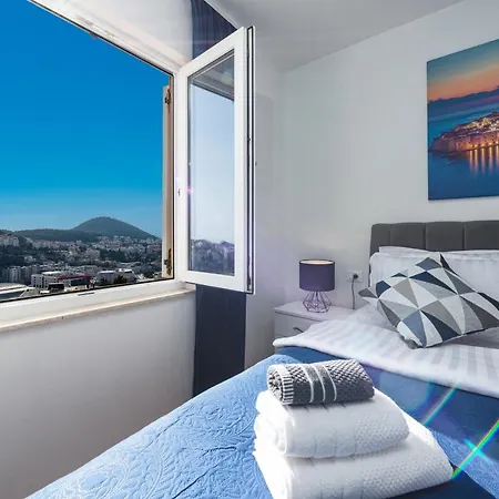 Bluesky Deluxe Free Parking * Дубровник