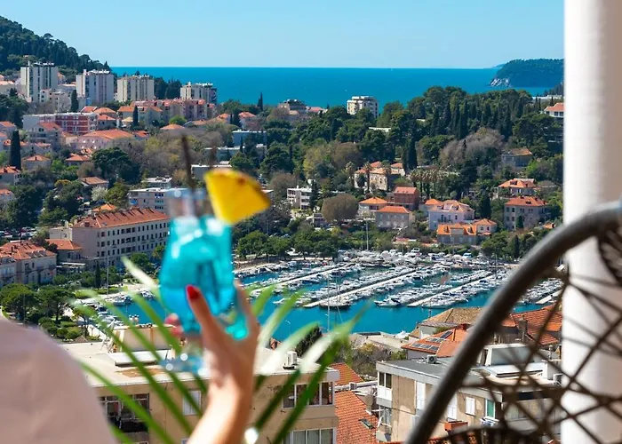 Bluesky Deluxe Free Parking Apartment