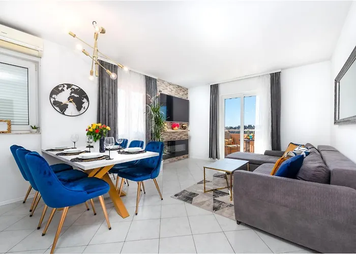 Bluesky Deluxe Free Parking *